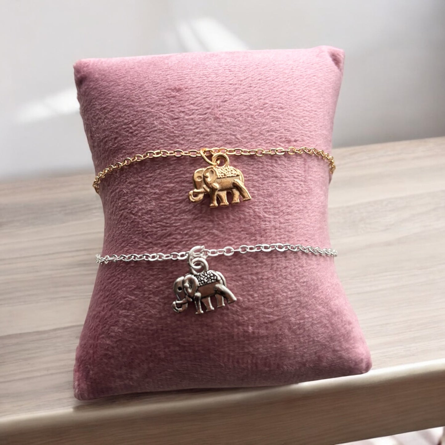 Elephant Pendant Bracelet
