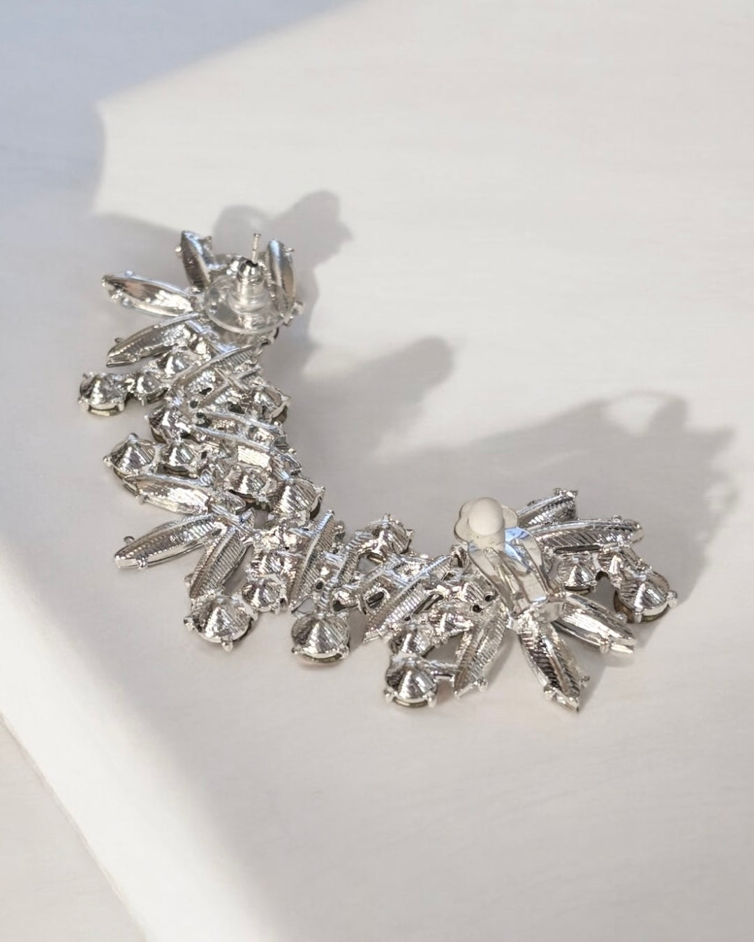 Luxury Right One Piece Silver Earring