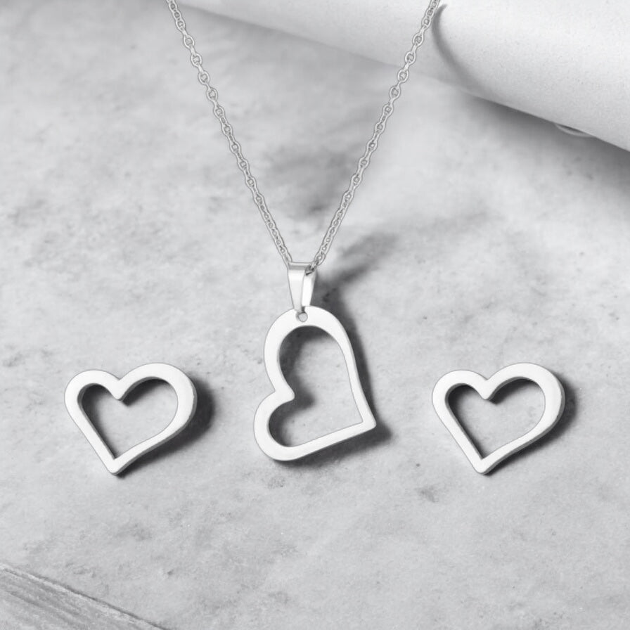 Conjunto de collar y pendientes de plata con forma de corazón de acero inoxidable