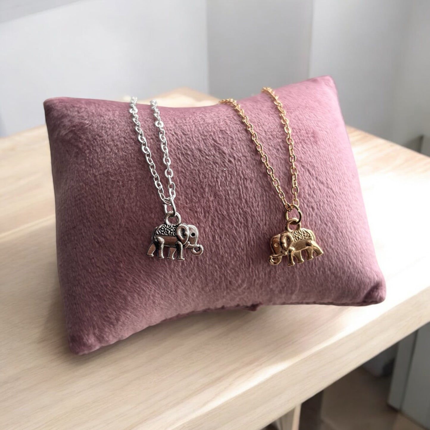 Elephant Pendant Bracelet