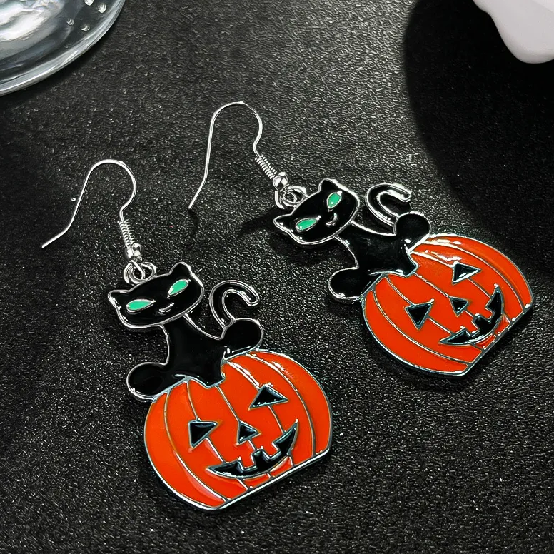 Black cat Over Pumpkin Earring