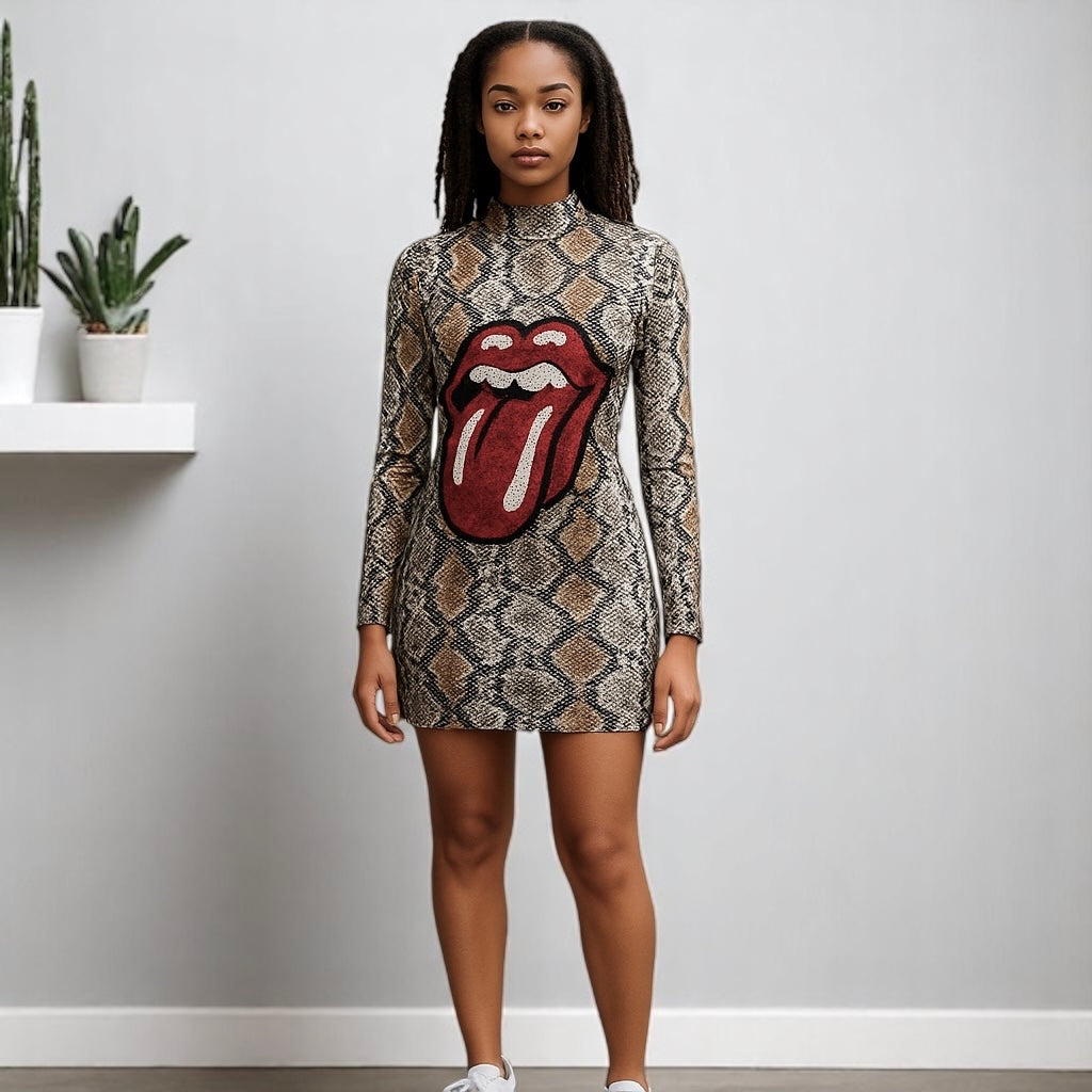 Vestido corto de mujer de manga larga con estampado de leopardo y labios rojos