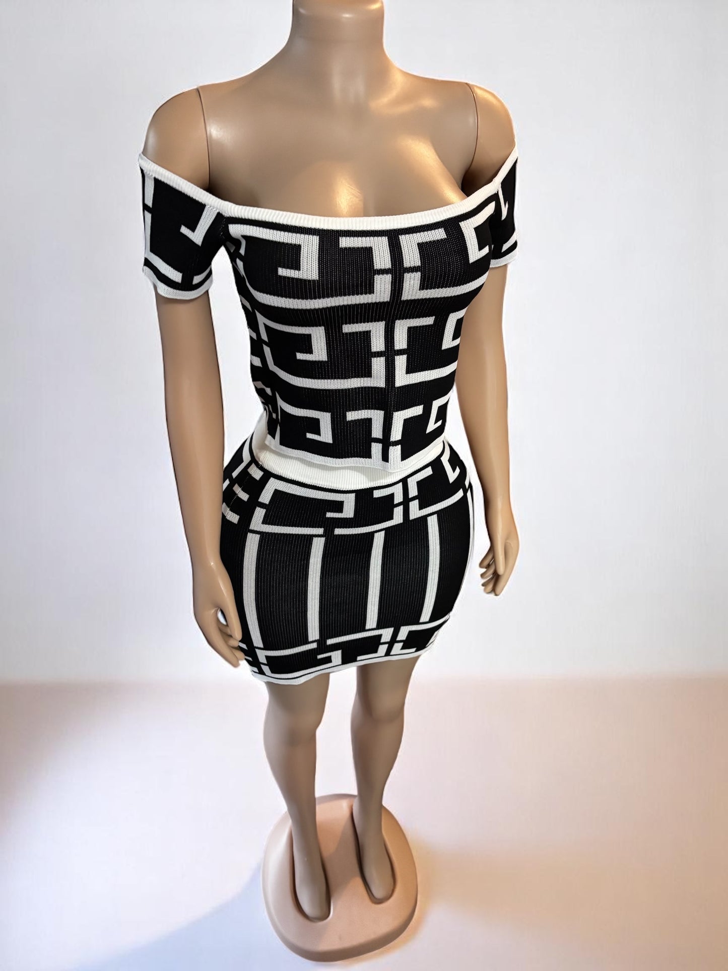 Off The Shoulder Geometric Print Set