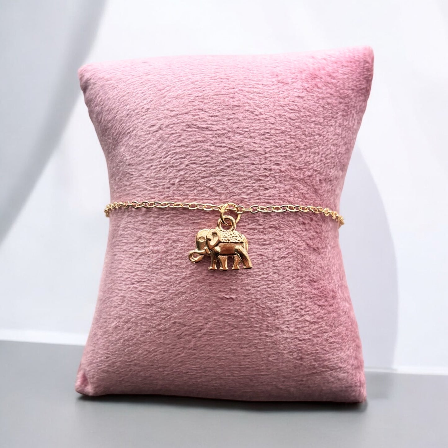 Elephant Pendant Bracelet