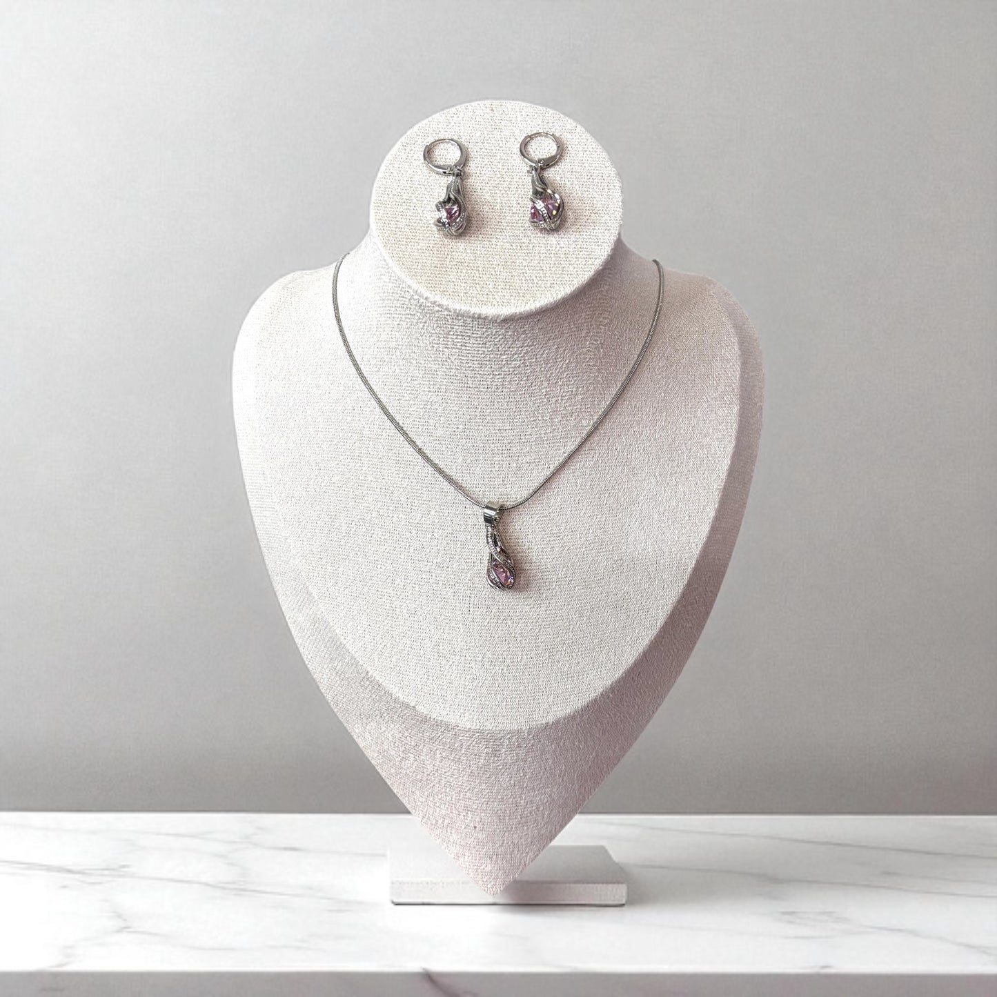 Crystal Elegant Necklace & Earrings Set