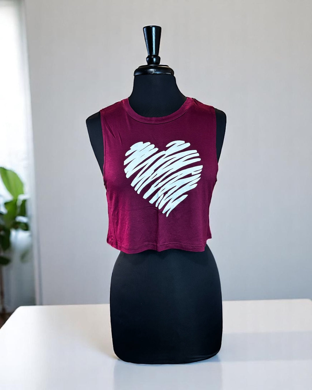 Sleeveless Women Crop Heart Top