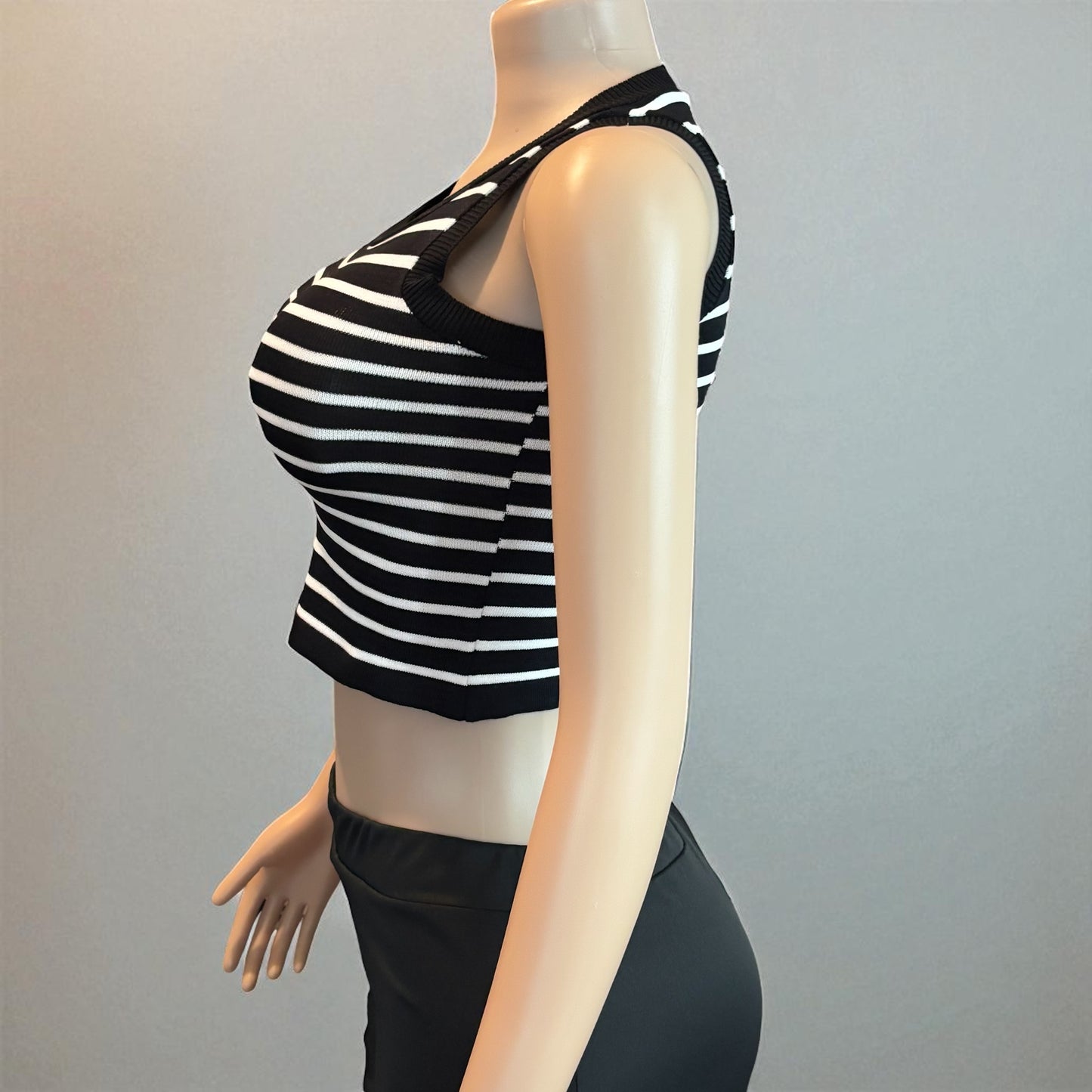 Striped Sleeveless Knitted Base Shirt