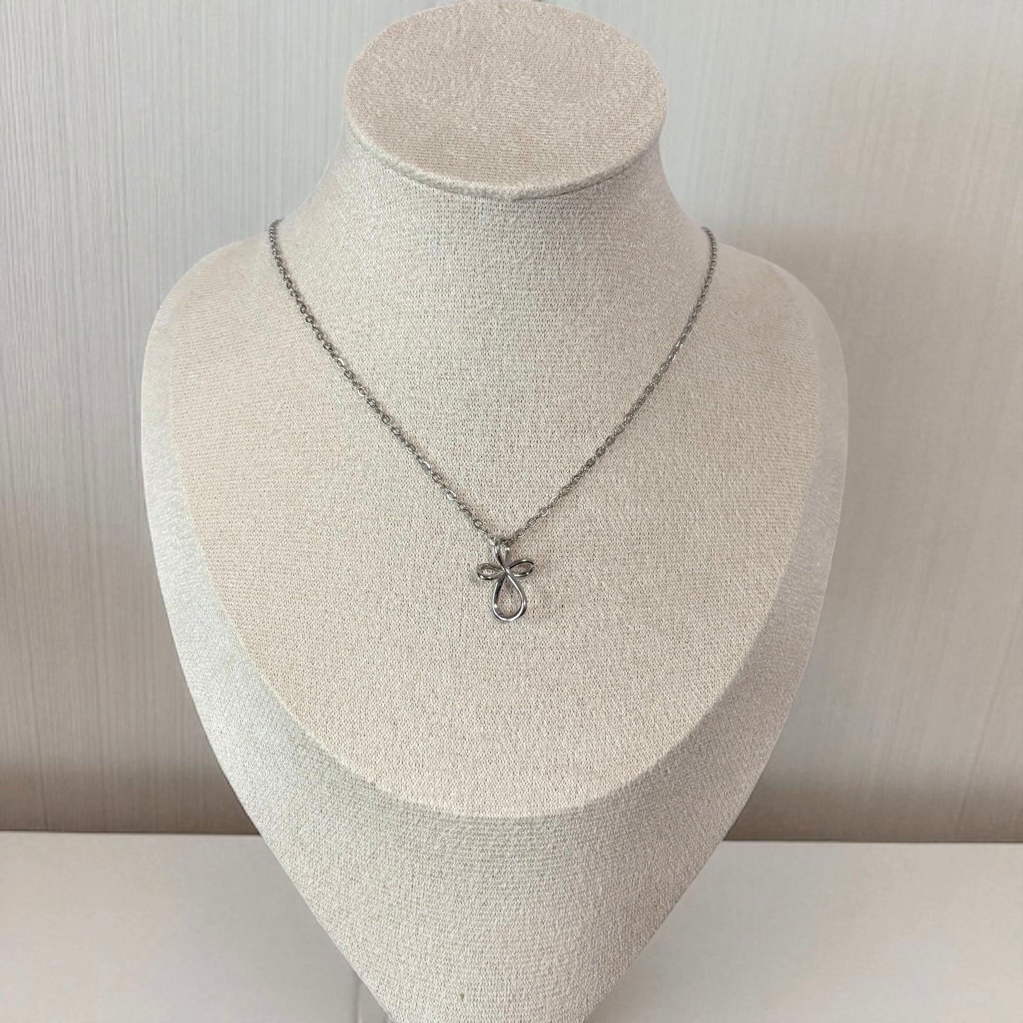 Cross Pendant Silver Necklace