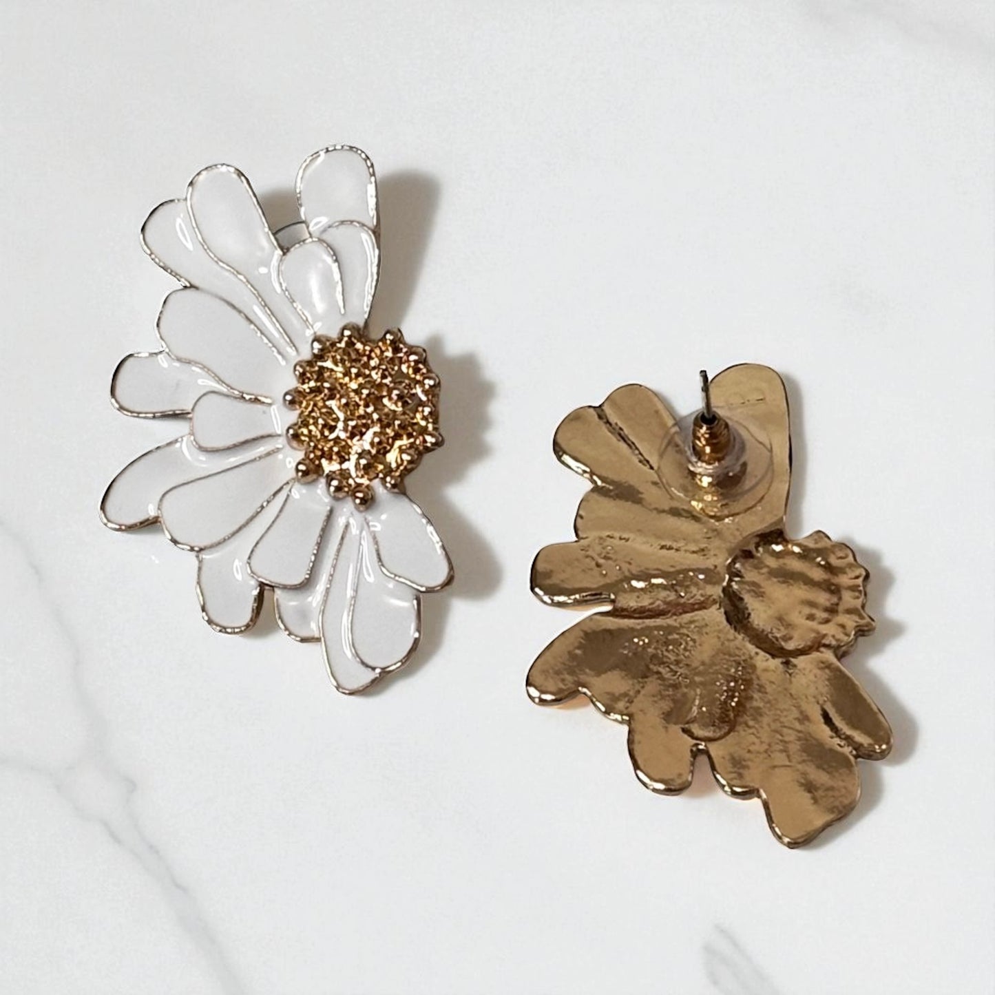 Elegant Vintage Flower Ear Studs
