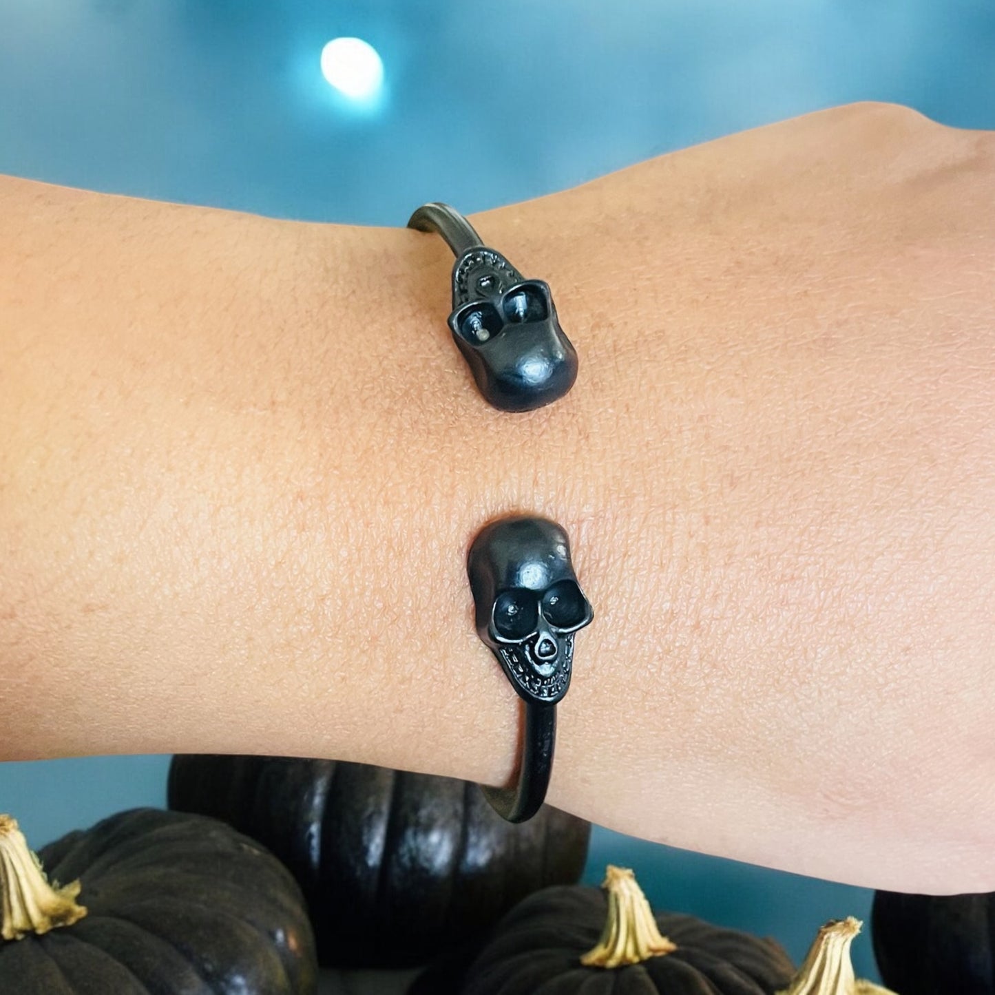 2 Skull Heads Open Bracelet