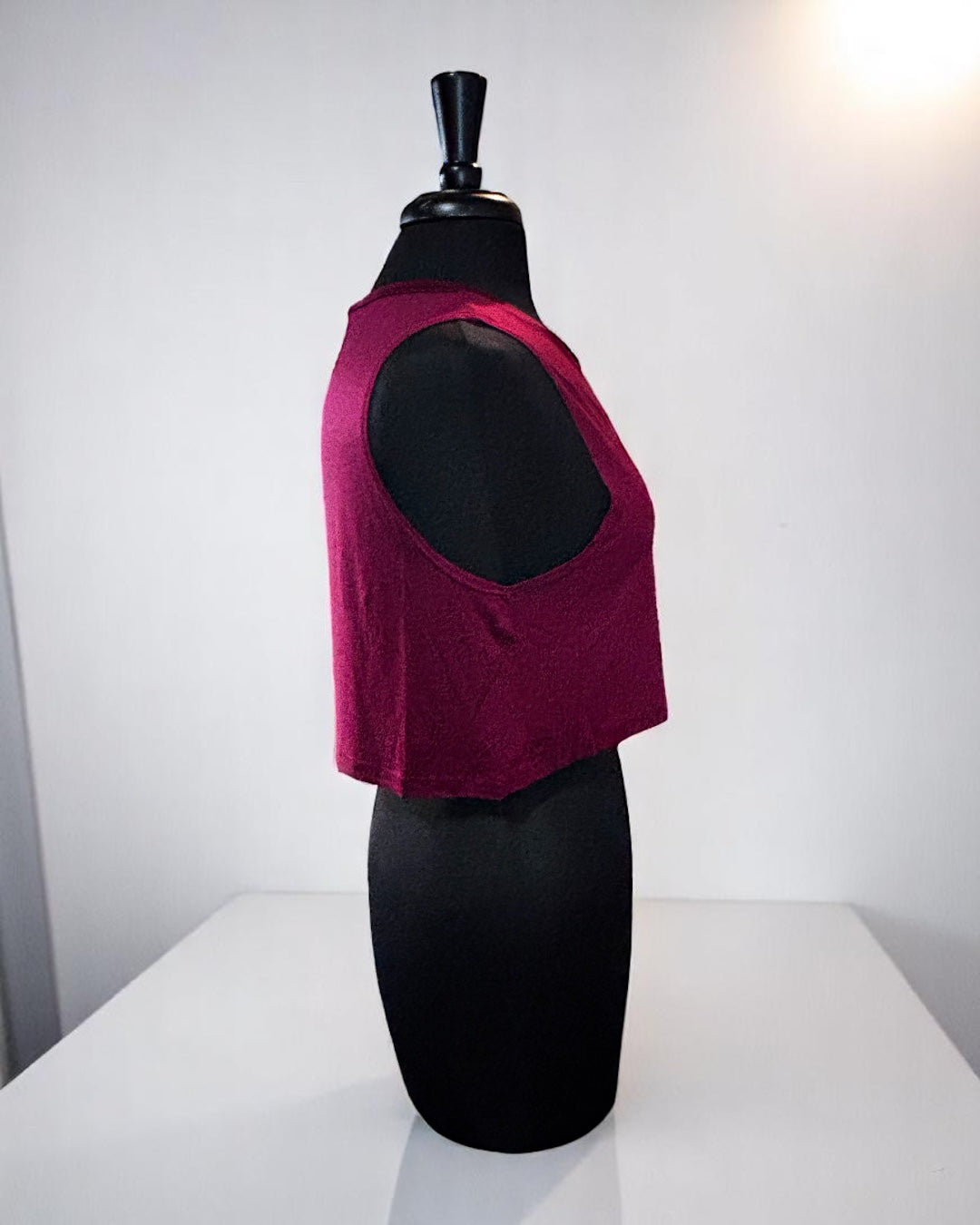 Sleeveless Women Crop Heart Top