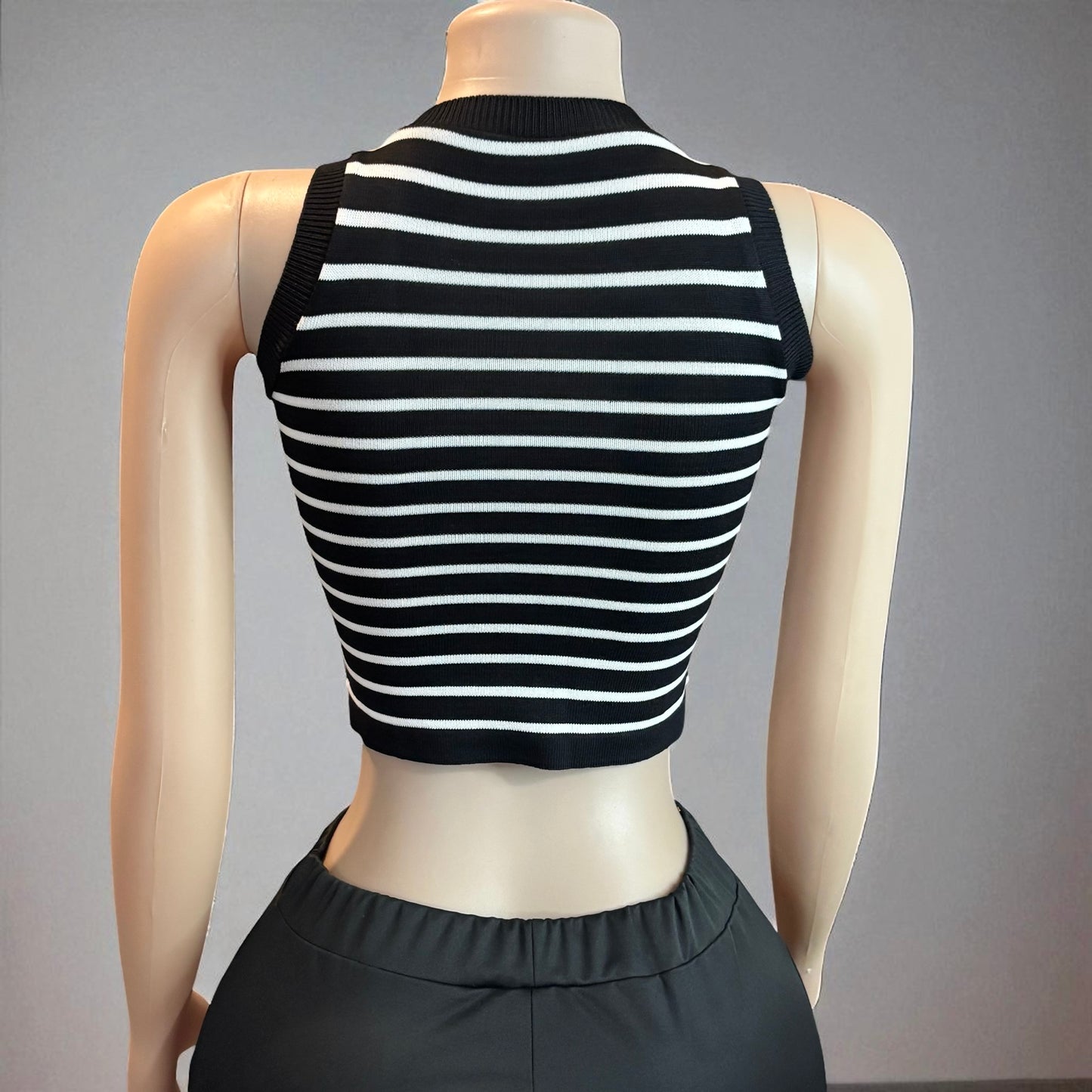 Striped Sleeveless Knitted Base Shirt