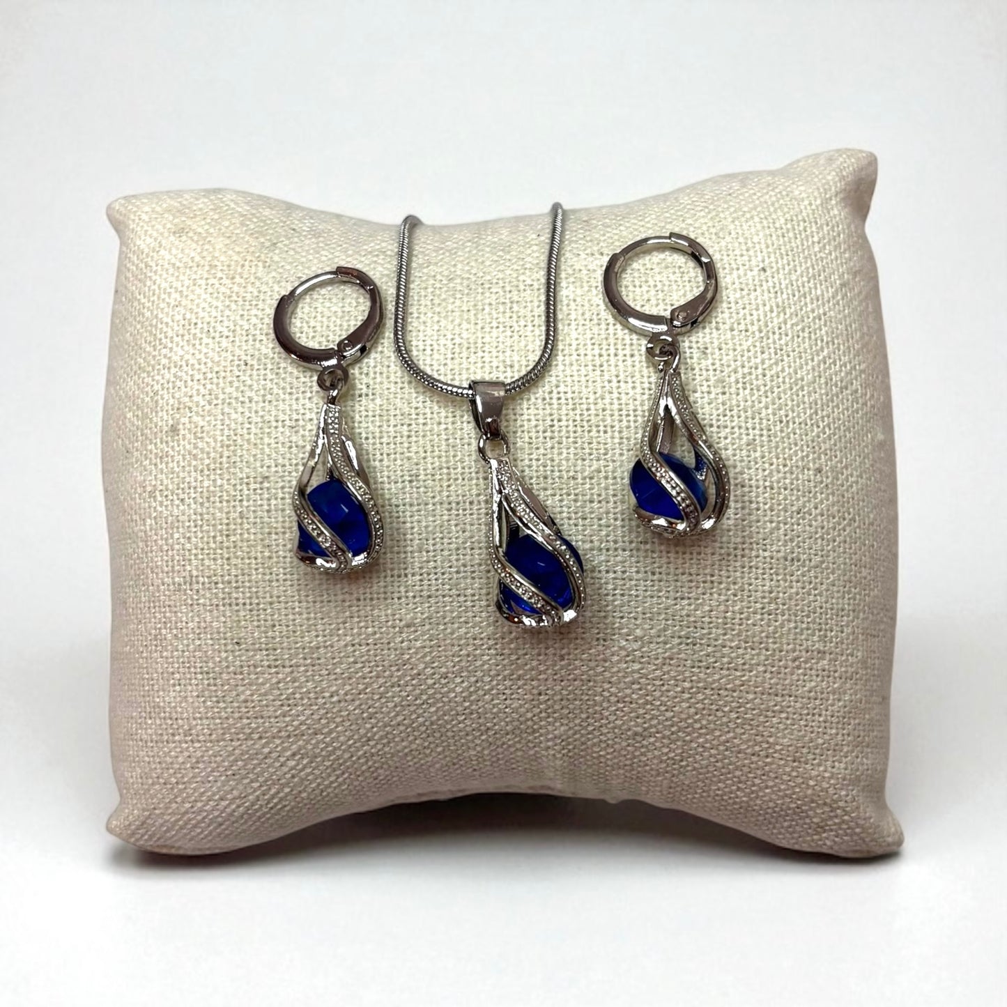 Crystal Elegant Necklace & Earrings Set