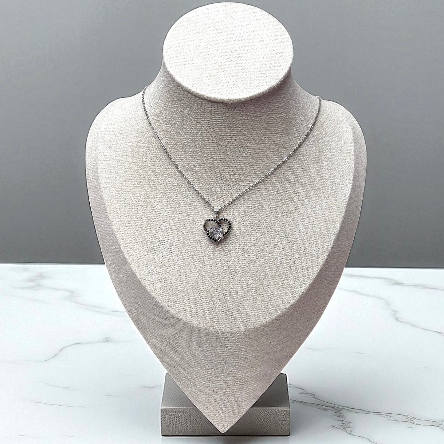 Black Silver Elegant Heart Pendant Necklace