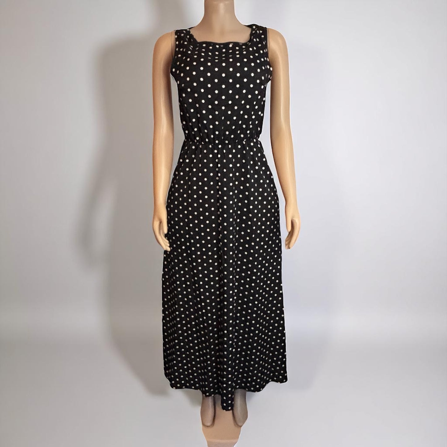 Polka Dot Print Black Maxi Dress