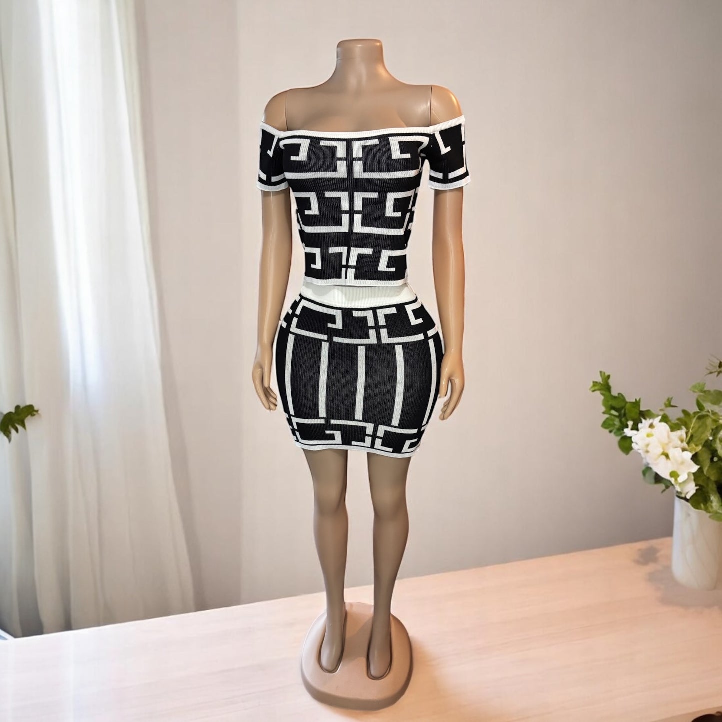 Off The Shoulder Geometric Print Set