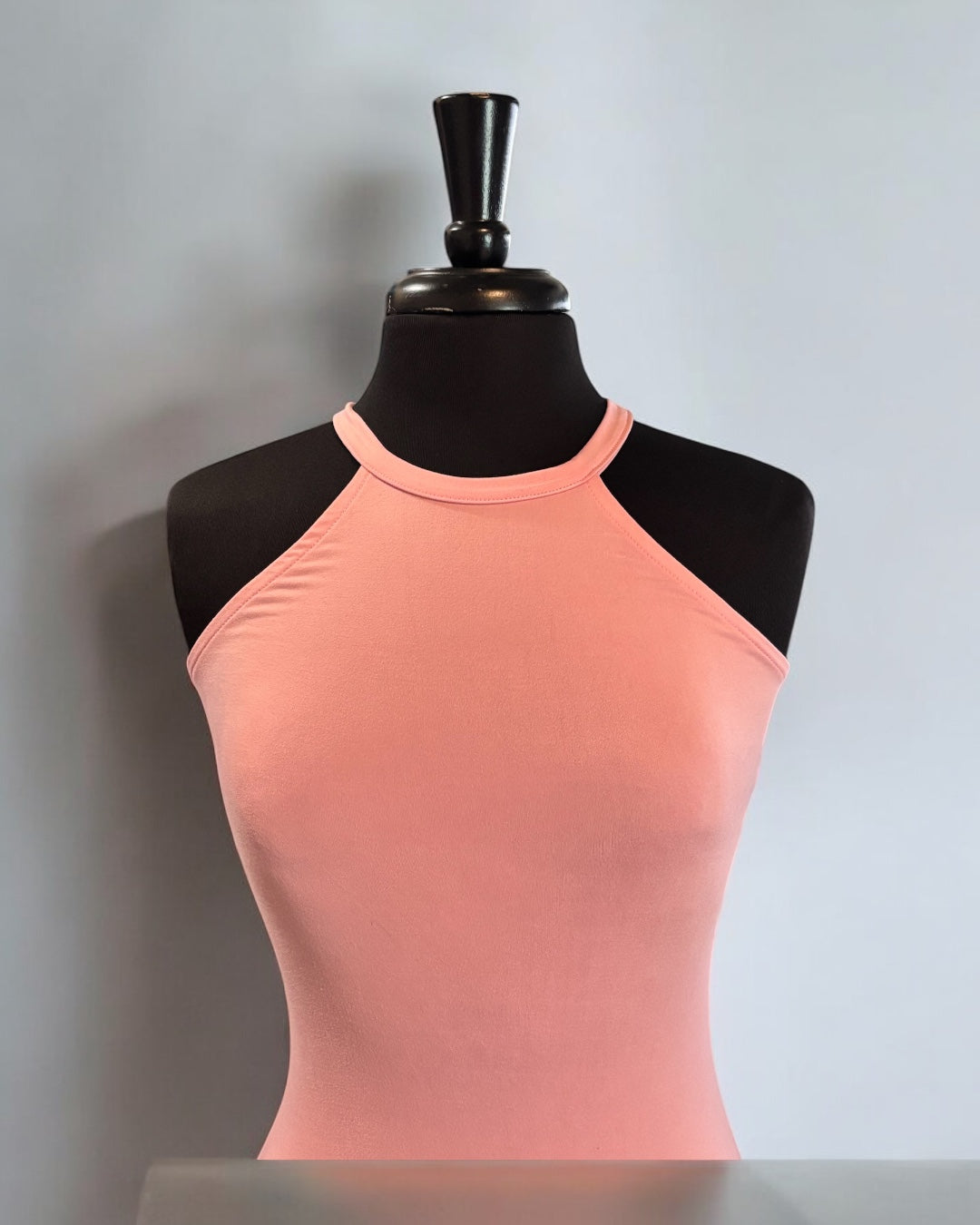 Vestido liso rosa claro de mujer de punto suave