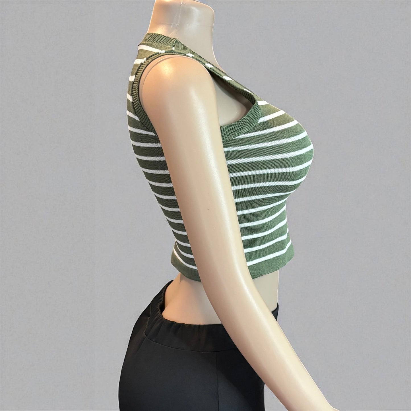 Striped Sleeveless Knitted Base Shirt
