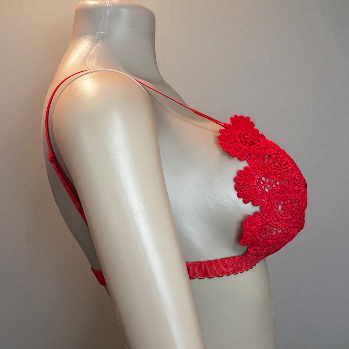 Red Women Red Lace Floral Bralette