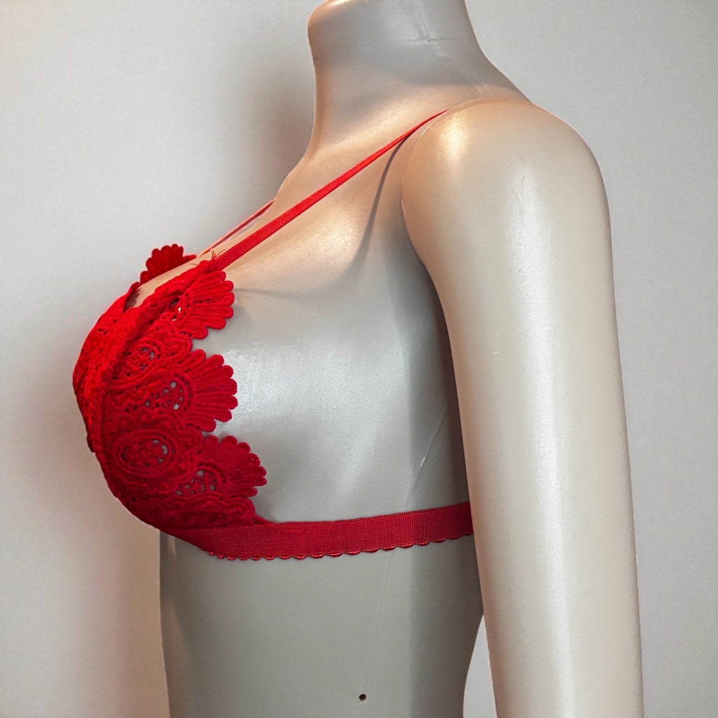 Red Women Red Lace Floral Bralette