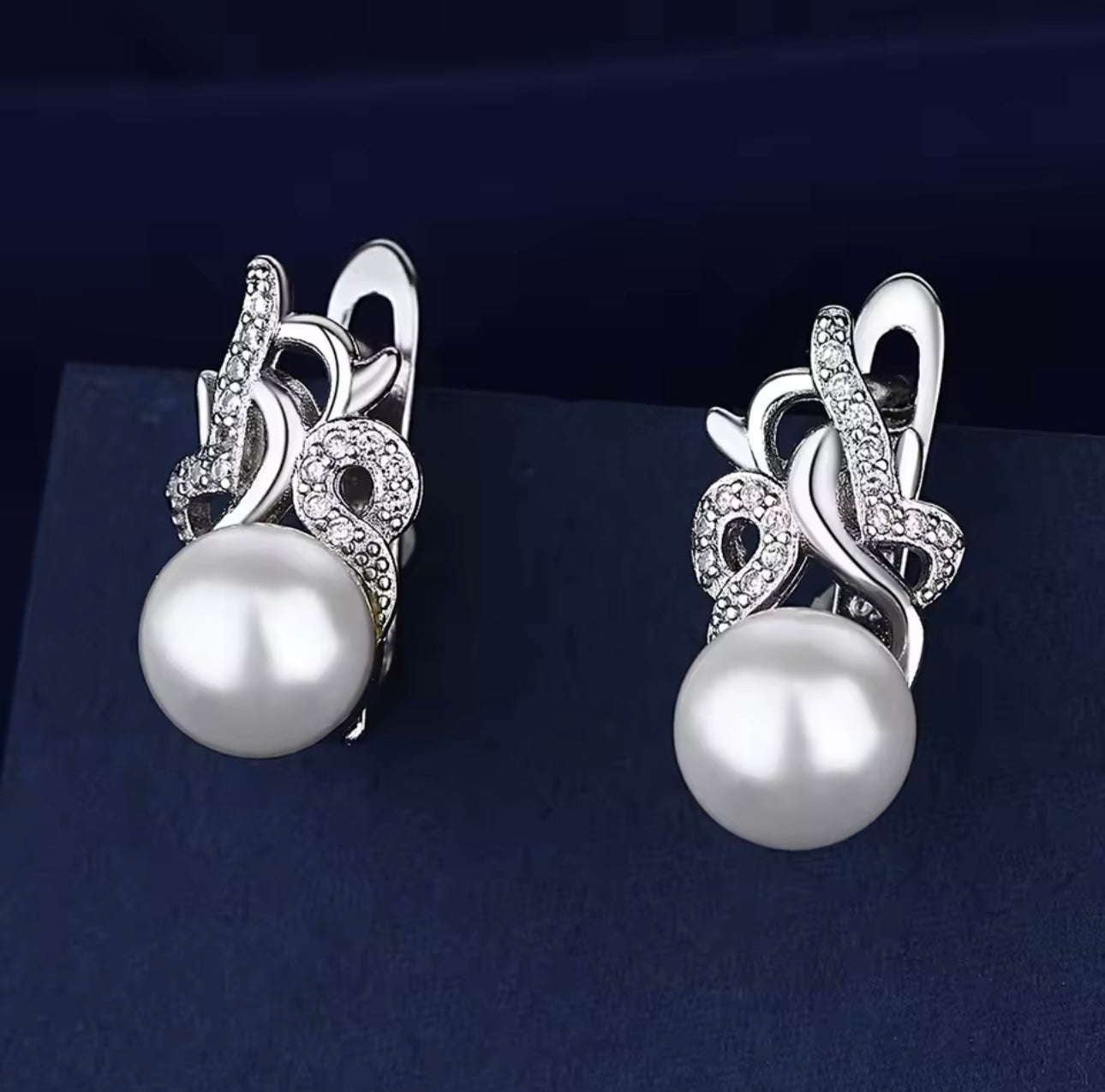 Sterling Silver Pearl Hoop Earring