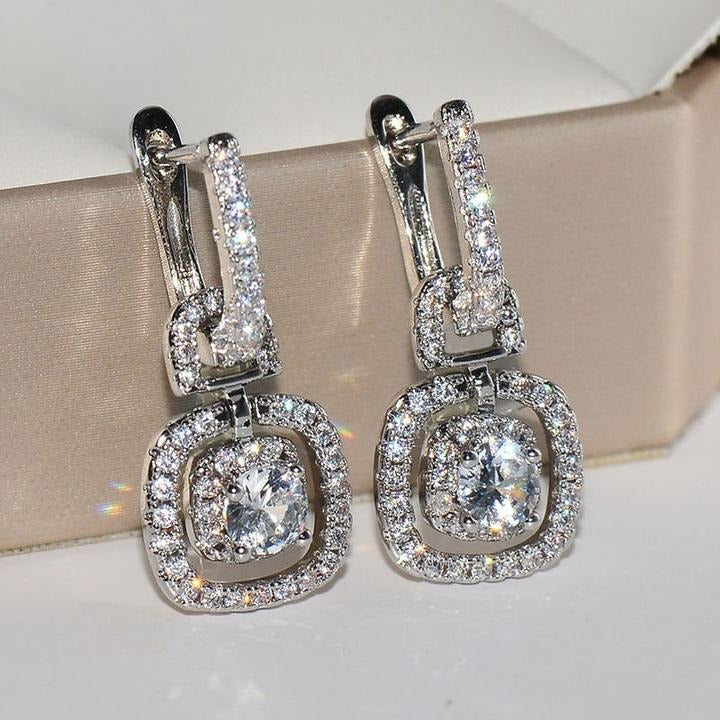 Pendientes elegantes de mujer con circonitas cuadradas