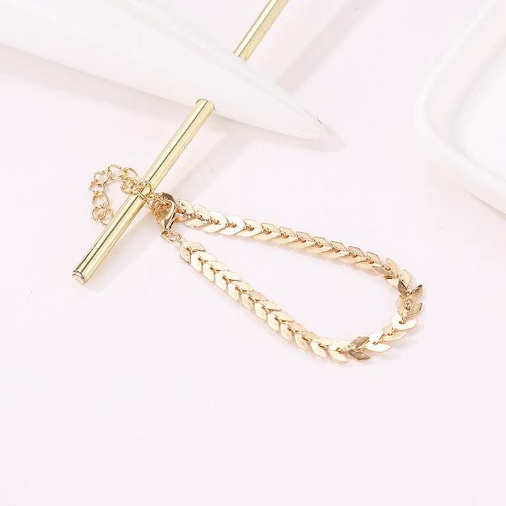 Pulsera ligera con dije de flecha