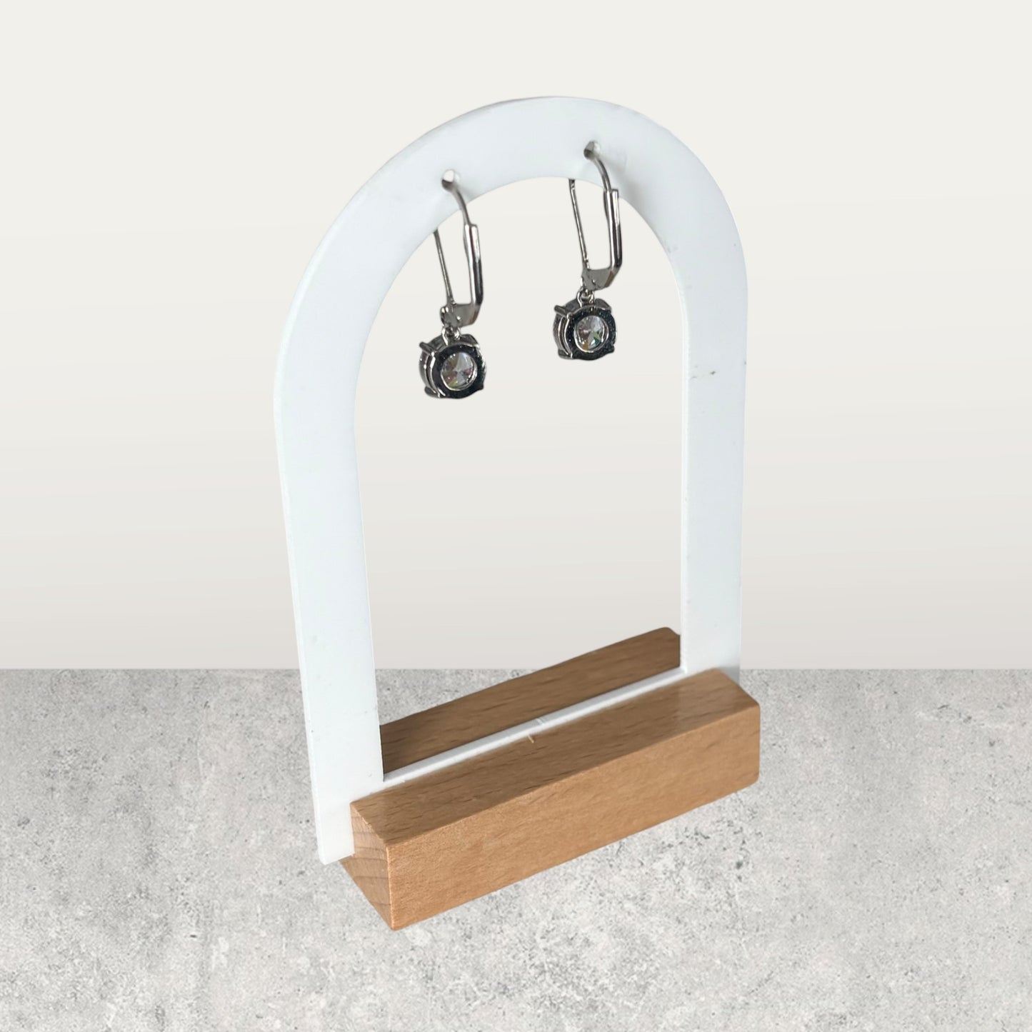 Pendientes colgantes elegantes para mujer