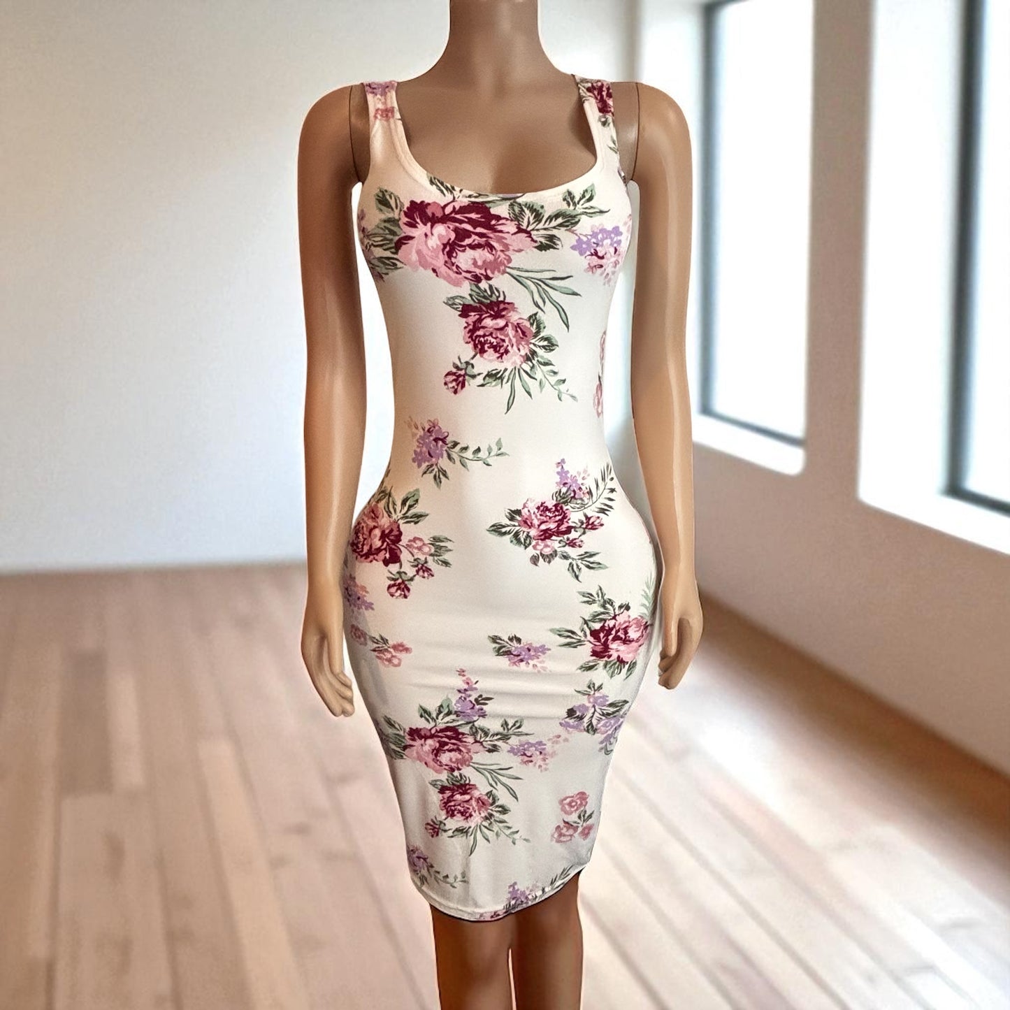 Vestido de punto suave con estampado floral color marfil para mujer