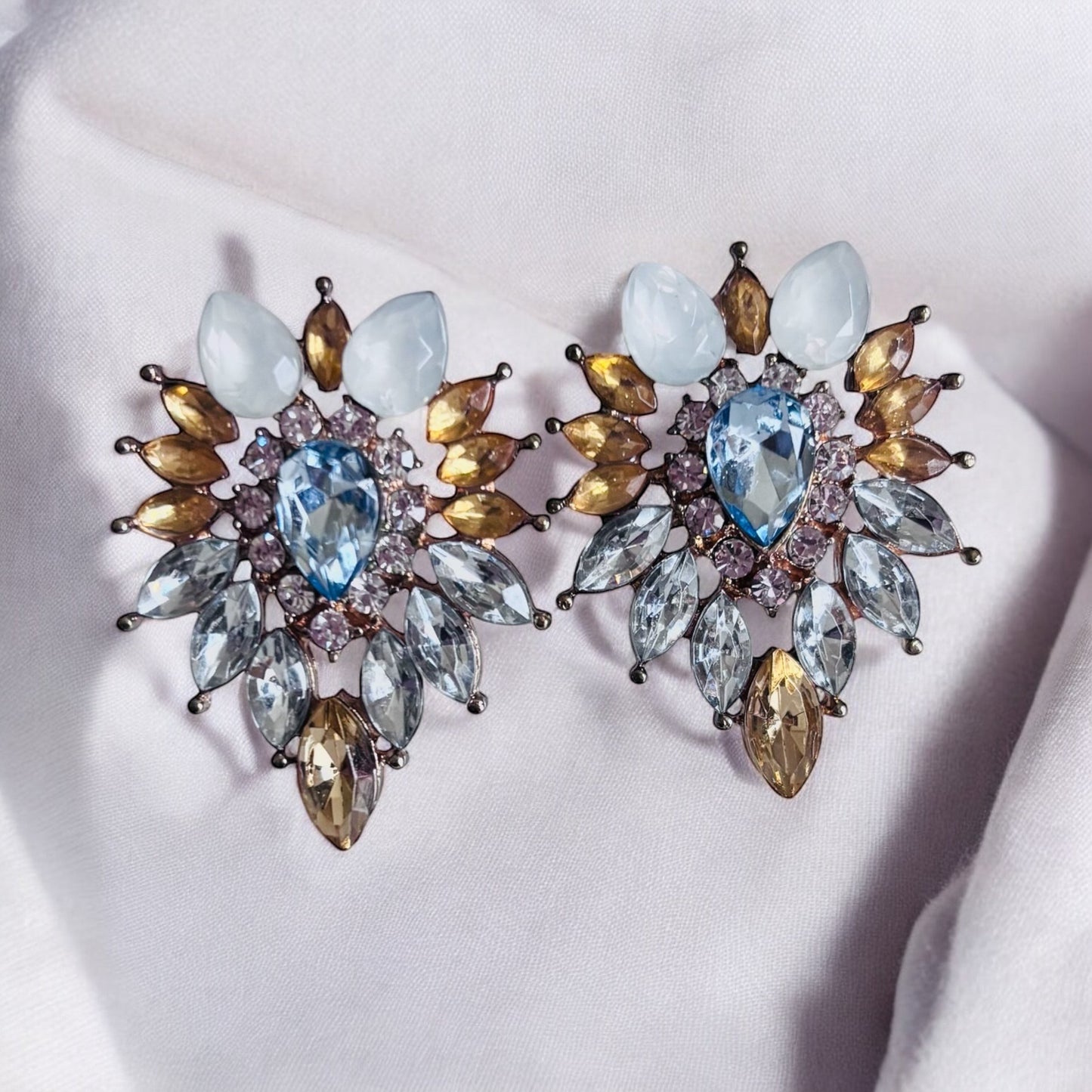 Pendientes elegantes de diamantes de imitación para mujer