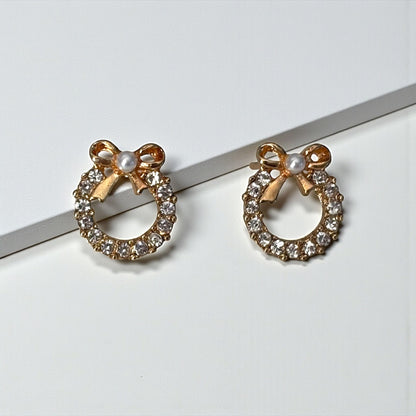 Small Wreath Gold Stud Earring