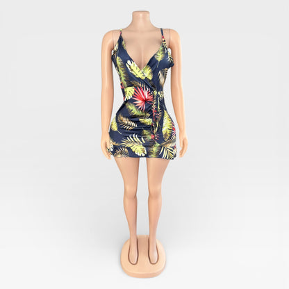 Vestido corto con escote en V y estampado floral para mujer