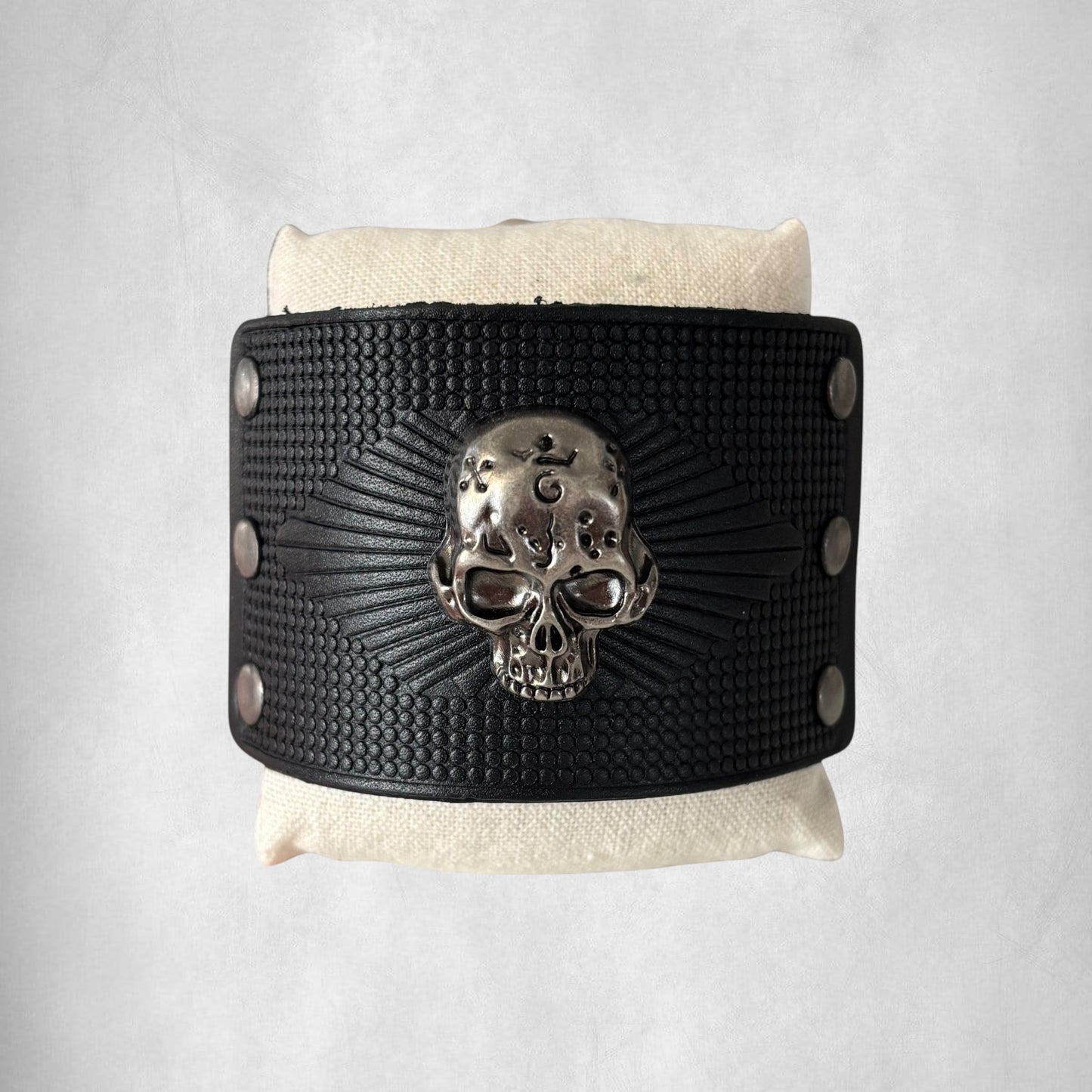 Black Vintage Skull Leather Men Bracelet