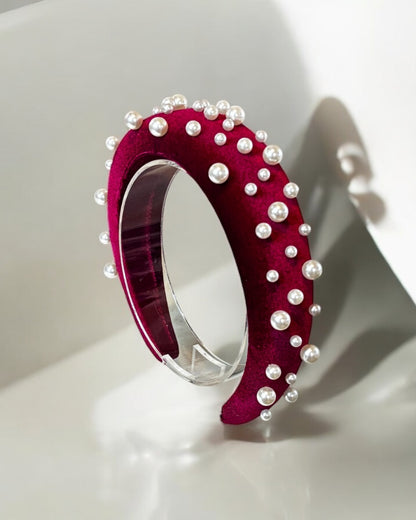 Diadema elegante con perlas para mujer