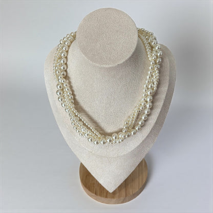 Chic & Classy Pearl Choker Necklace