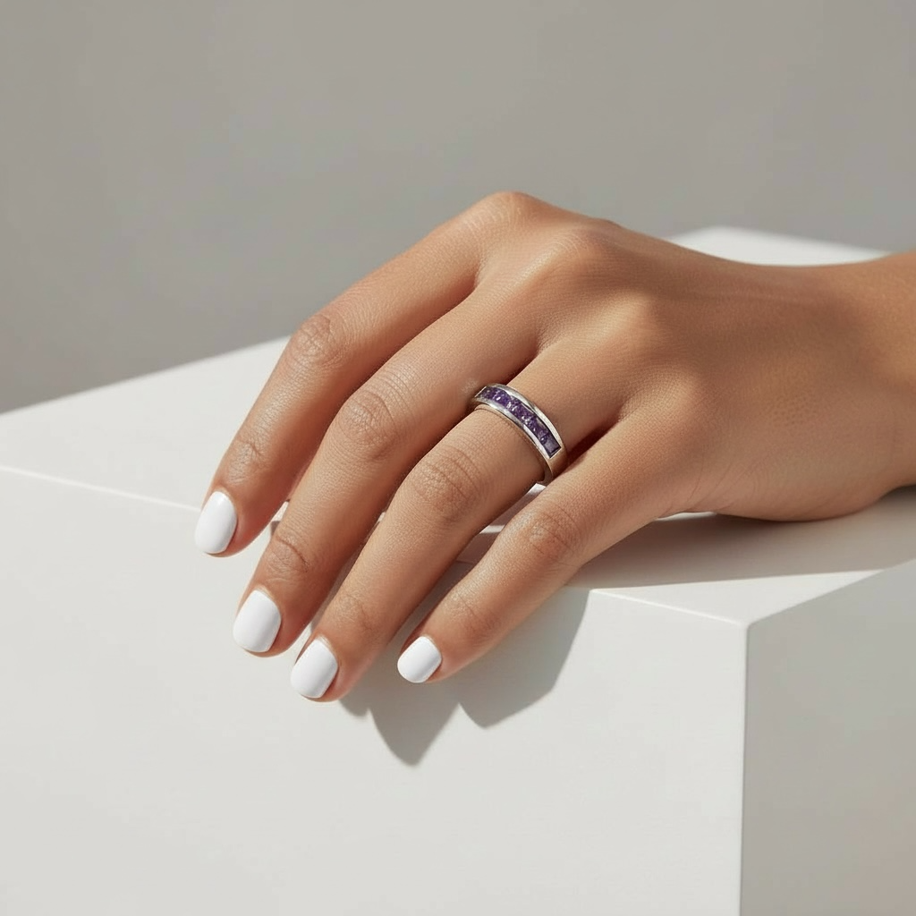 Anillo morado de plata esterlina de lujo