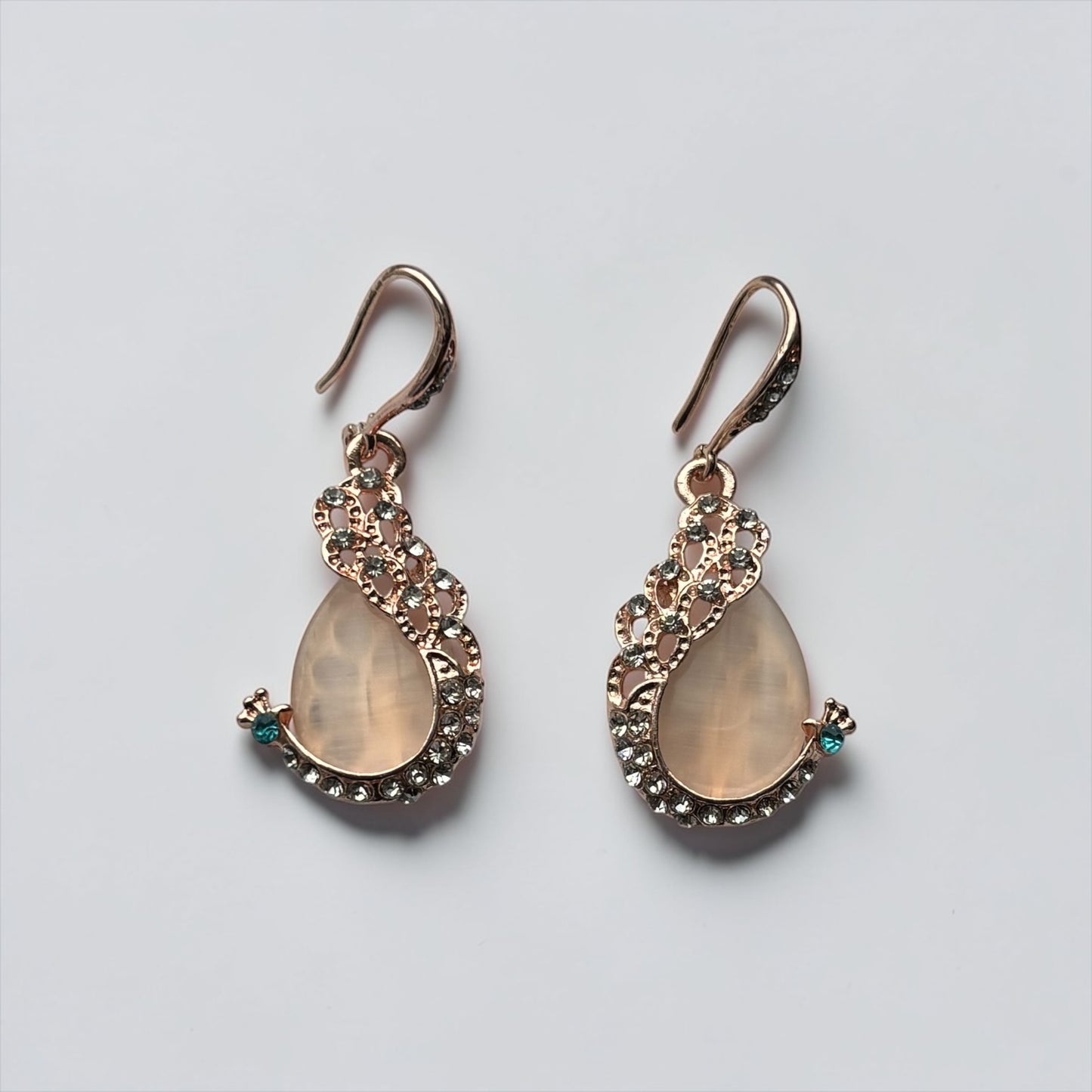 Elegante conjunto de diamantes de imitación con forma de gota de agua