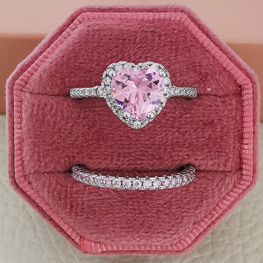 Anillo con corazón rosa