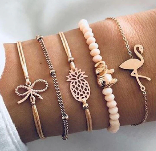 Juego de cinco pulseras de elefante y piña estilo bohemio