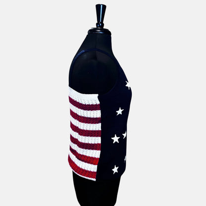 Camiseta de punto con estampado de bandera de estrellas y rayas rojas