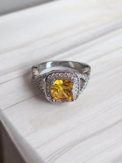 Conjunto de anillo y collar de París