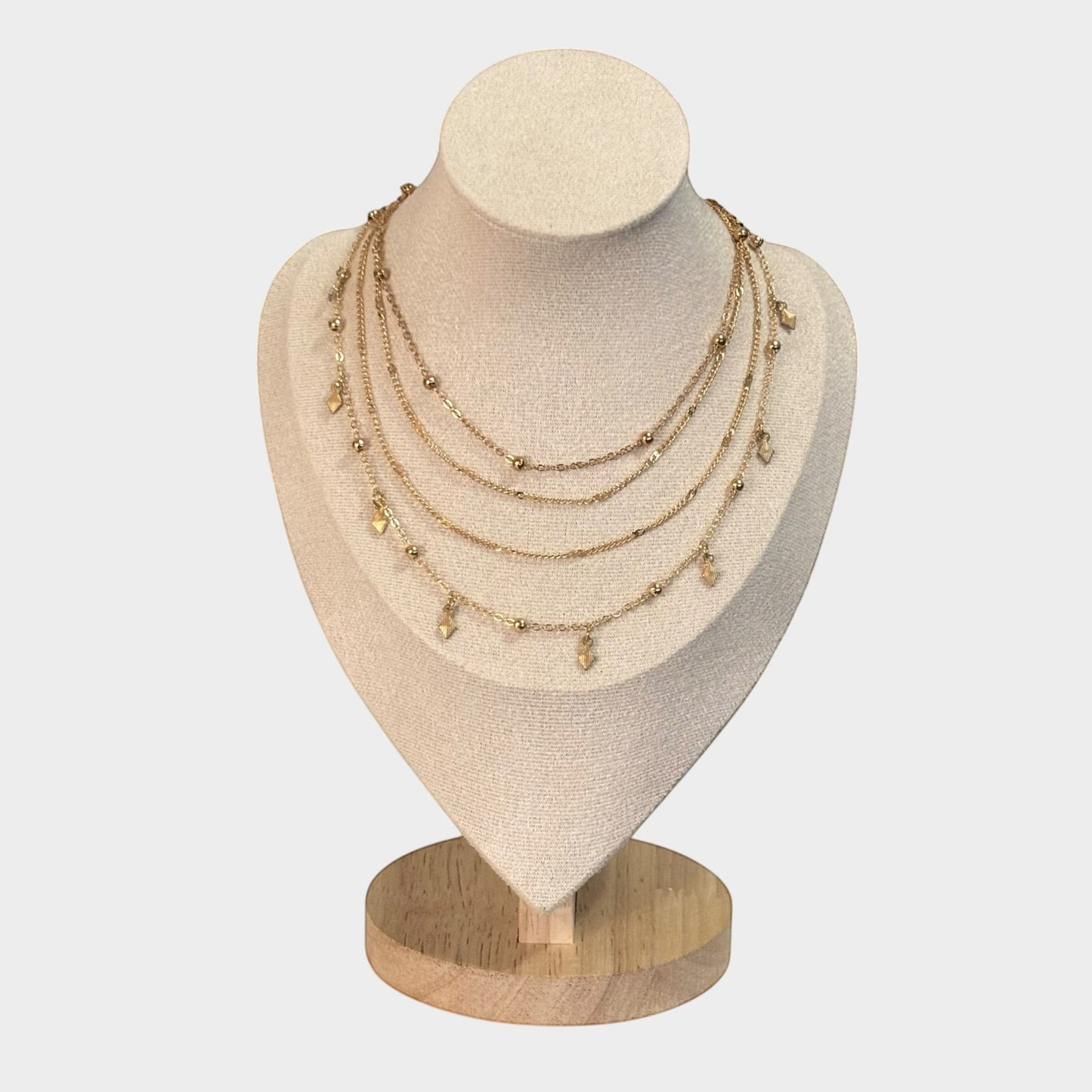 Collar vintage de oro multicapas