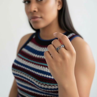 Anillo floral ajustable de colores