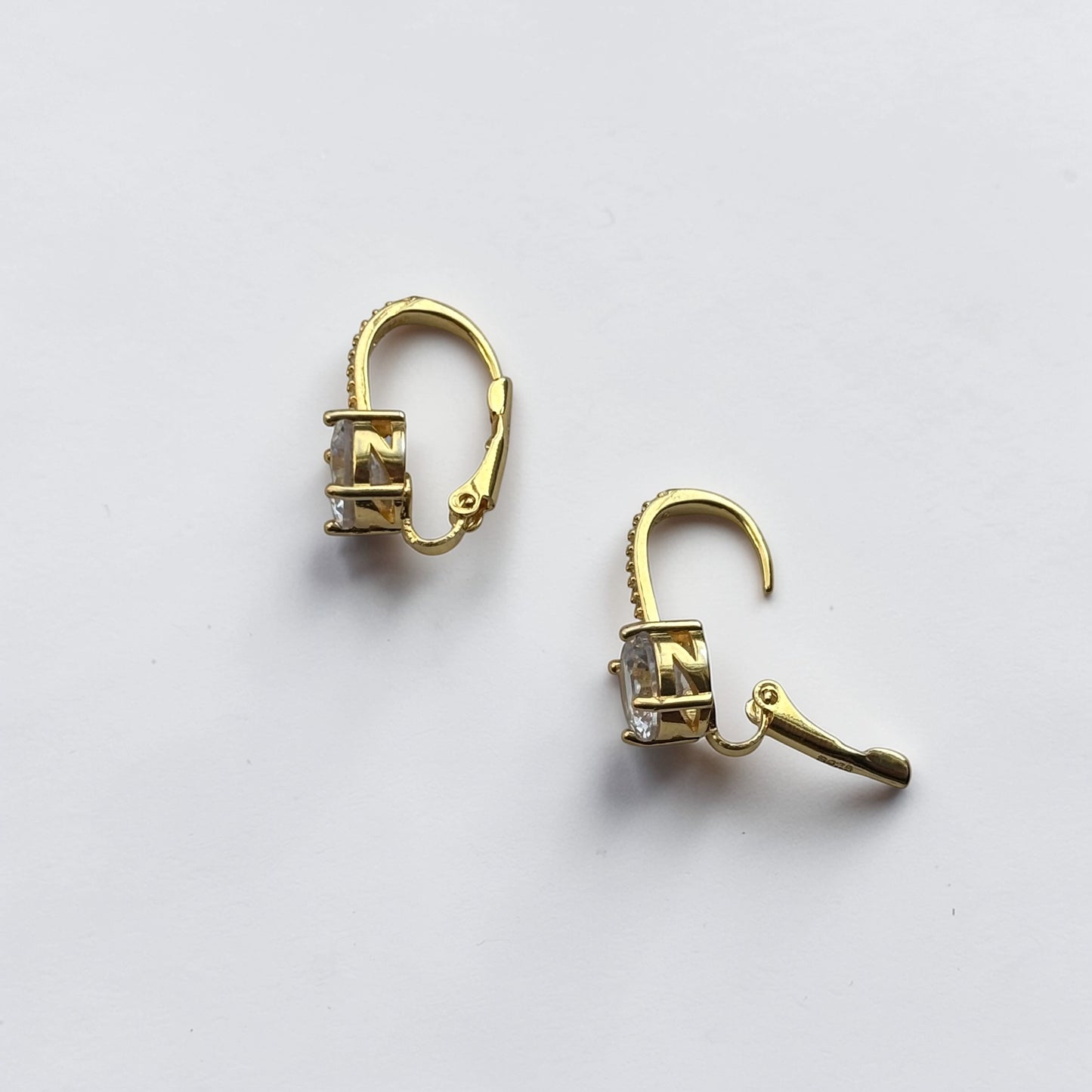 Pendientes colgantes de oro