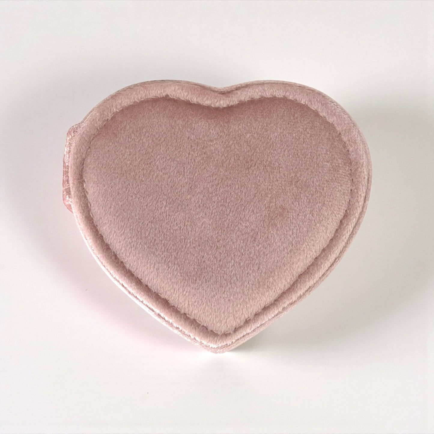 Joyero de terciopelo con forma de corazón