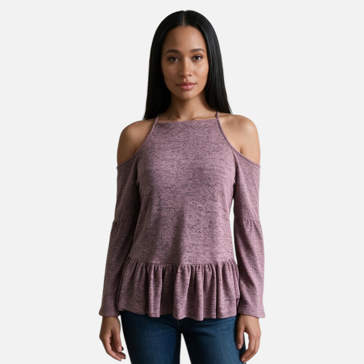 Hermosa blusa de mujer con hombros abiertos