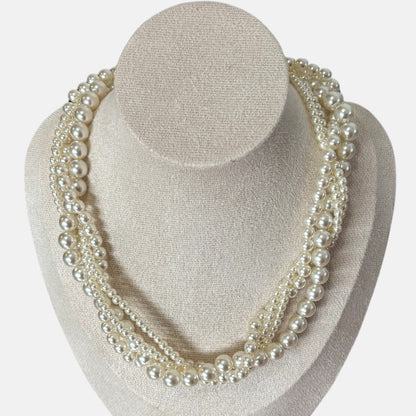 Chic & Classy Pearl Choker Necklace