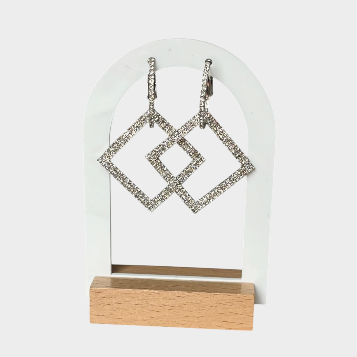 Pendiente de plata para mujer con forma de cuadrado colgante