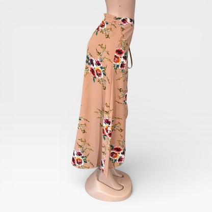 Falda con cintura atada y estampado floral