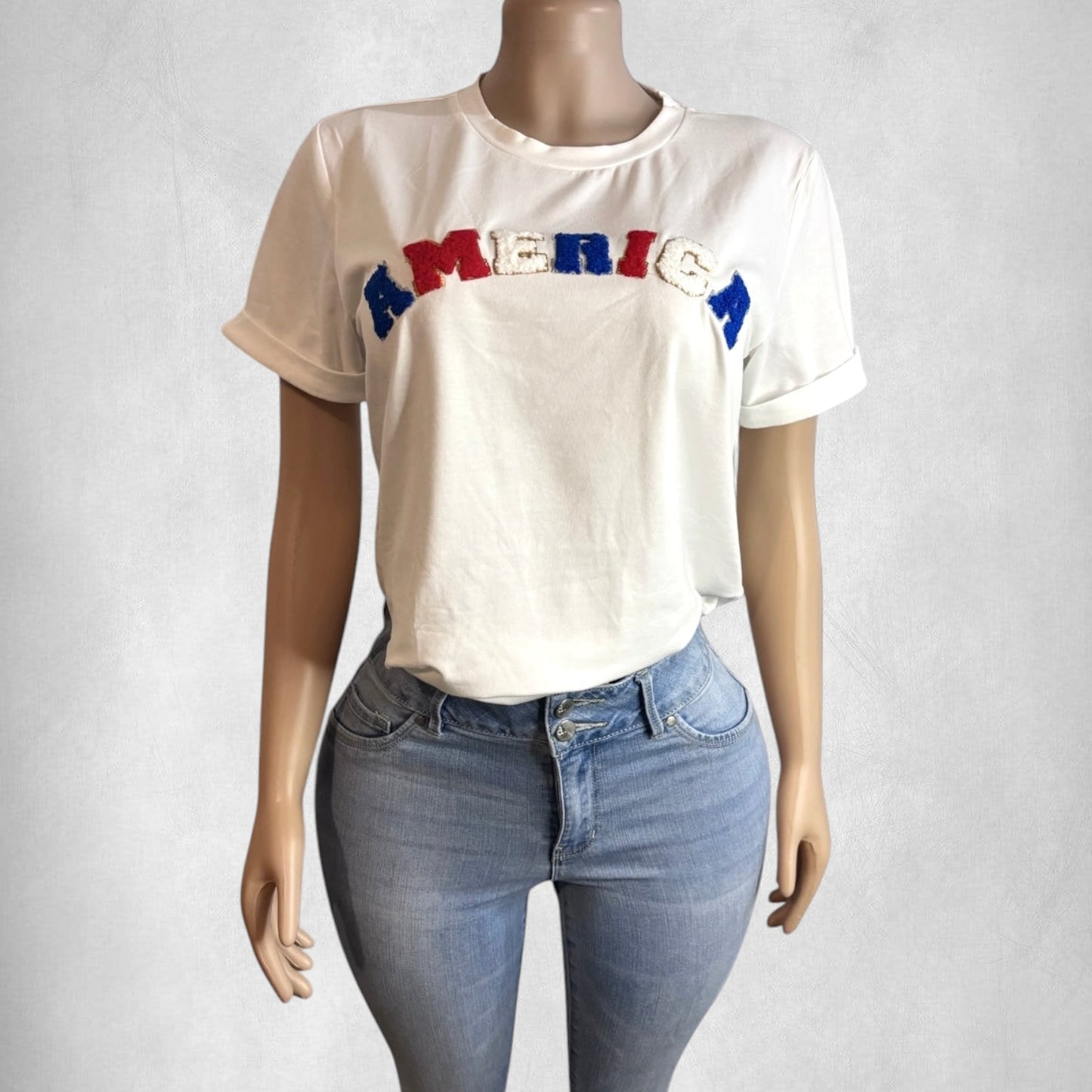Camiseta blanca con cuello redondo y gráfico AMERICA